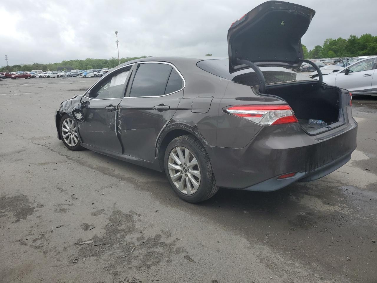 2018 Toyota Camry L - Image 2