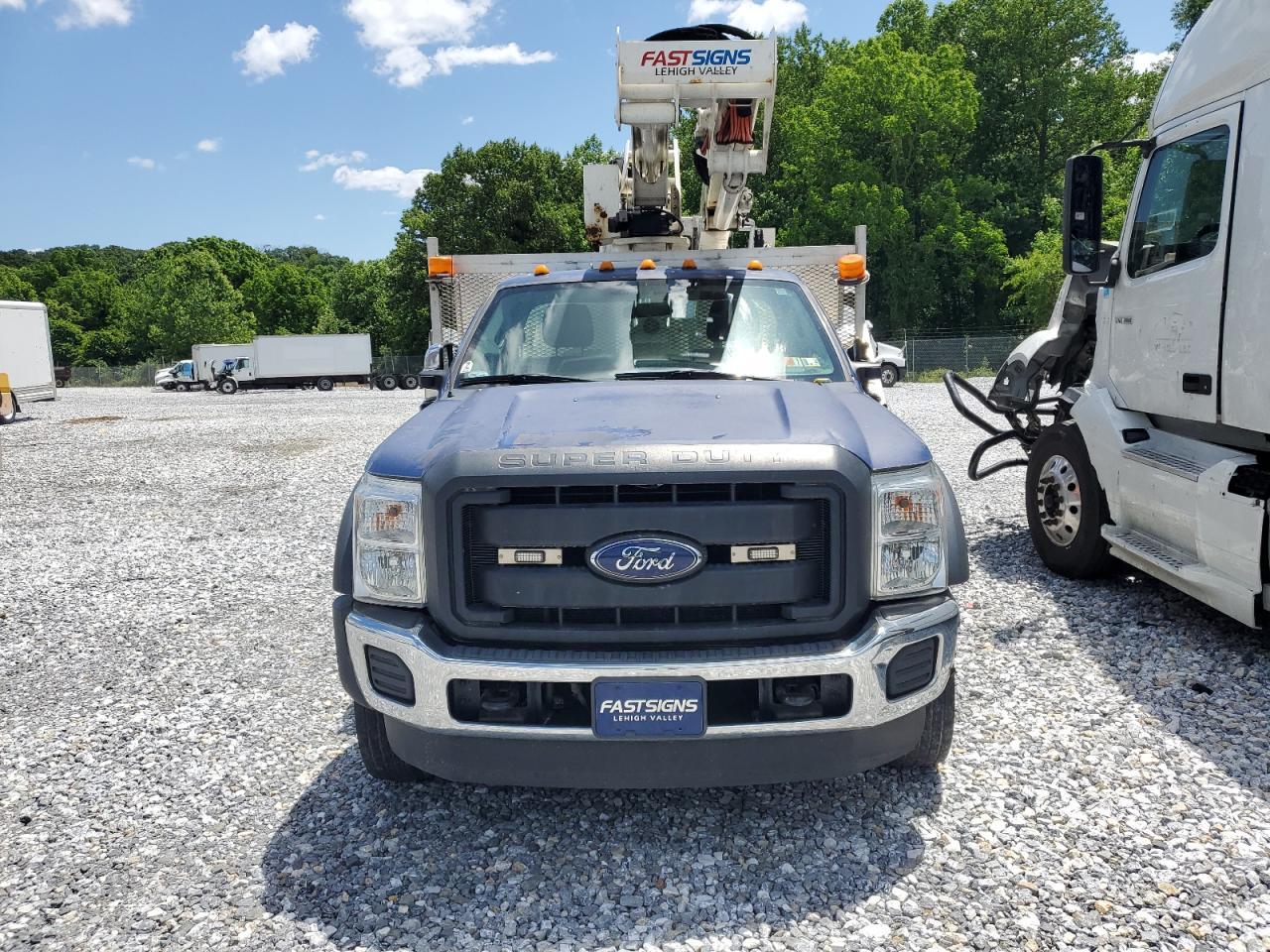 2015 Ford F550 Super Duty - Image 5