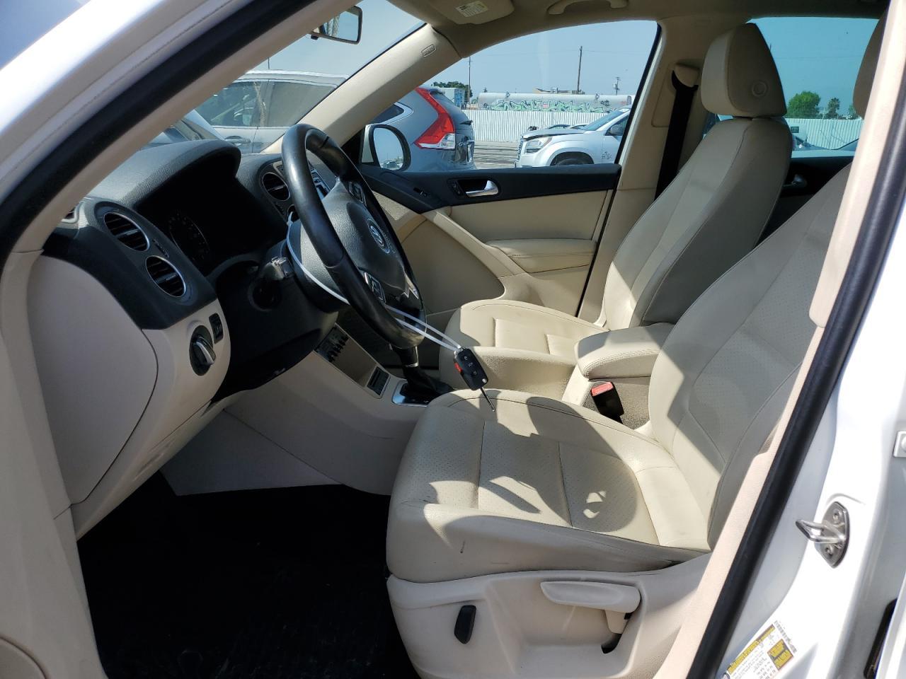 2012 Volkswagen Tiguan S - Image 7