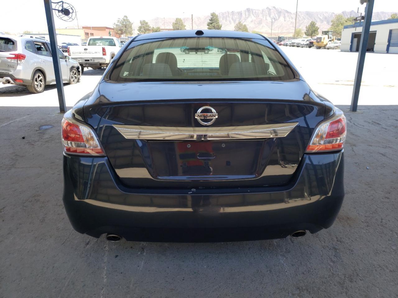 2015 Nissan Altima 2.5 - Image 6