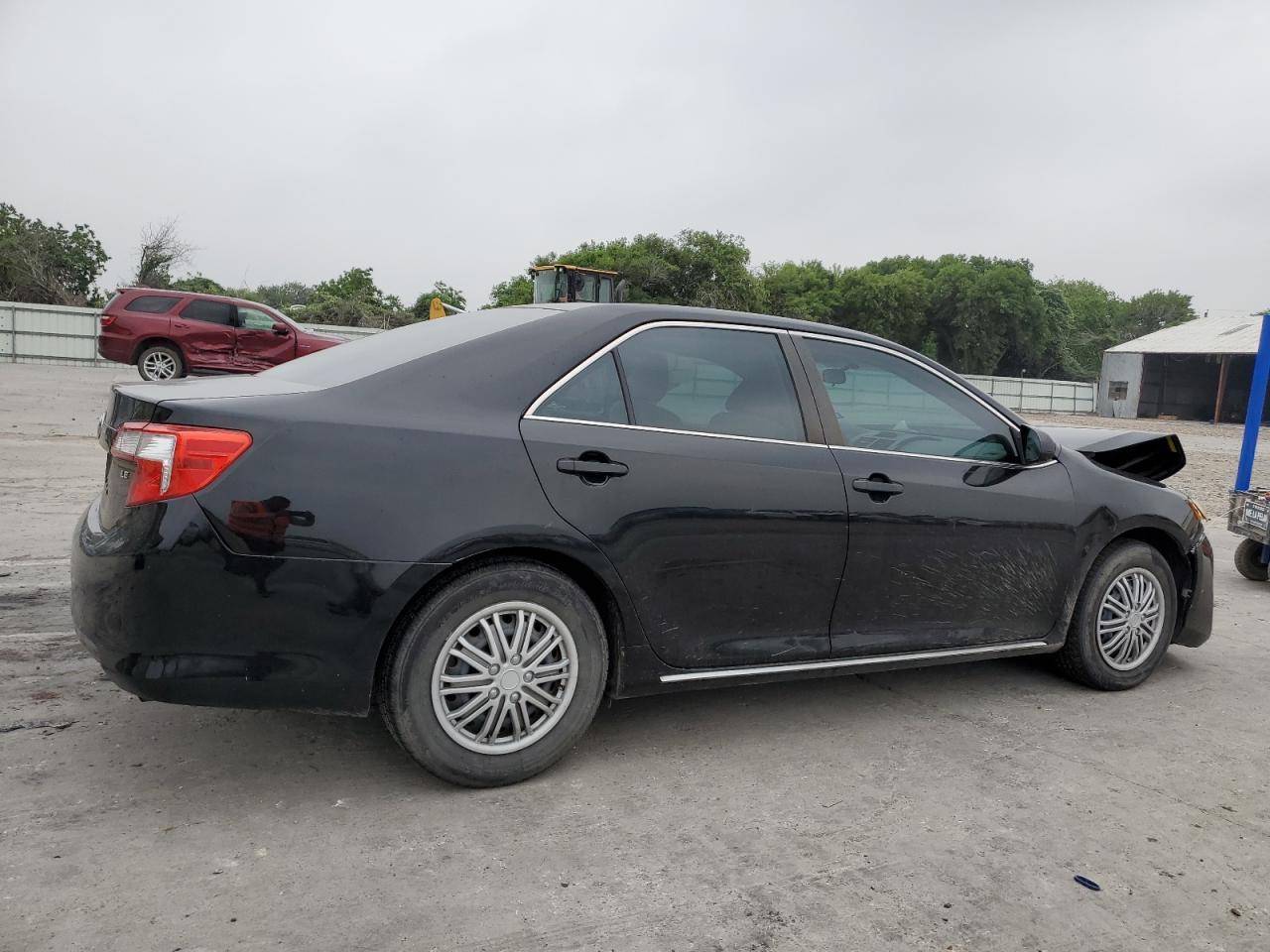 2014 Toyota Camry L - Фото 3