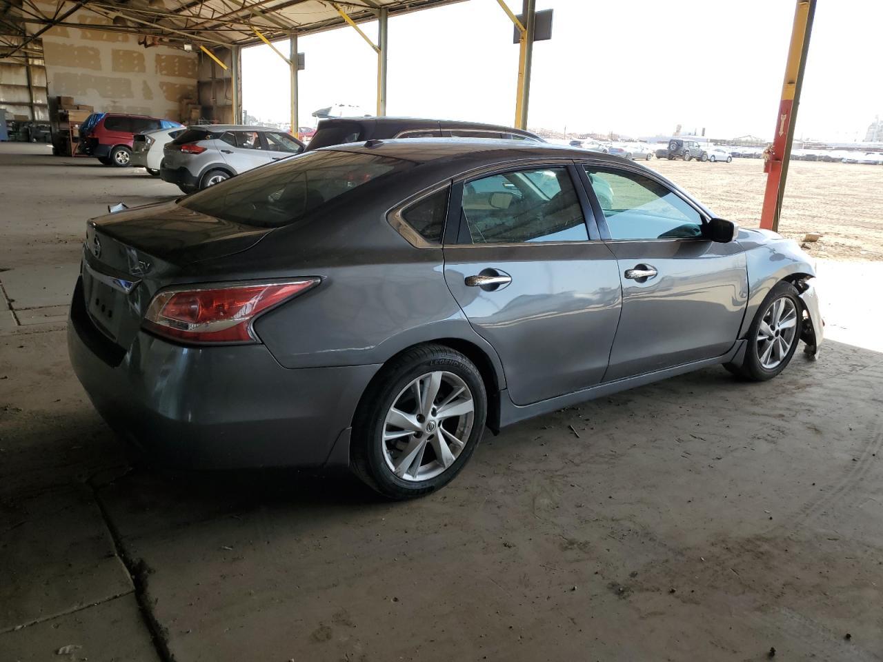 2015 Nissan Altima 2.5 - Image 3
