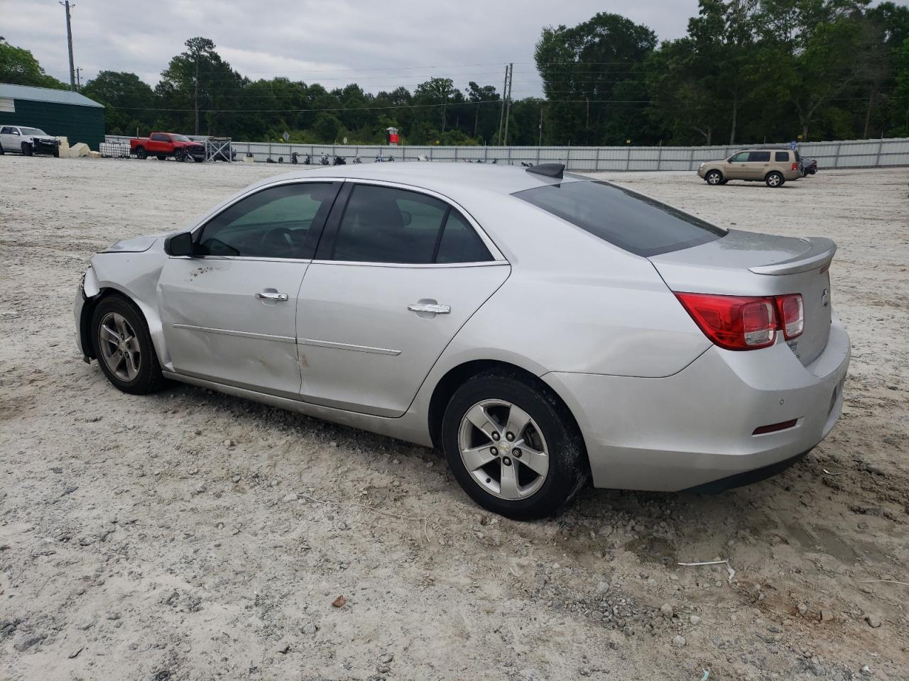 2015 Chevrolet Malibu Ls - Image 2