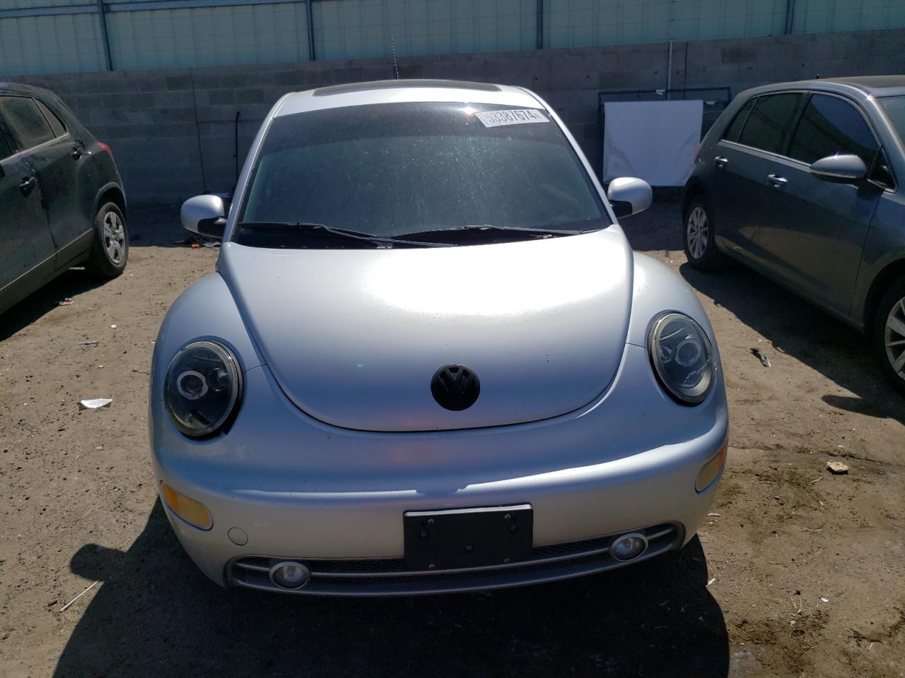 2002 Volkswagen New Beetle Glx - Фото 5