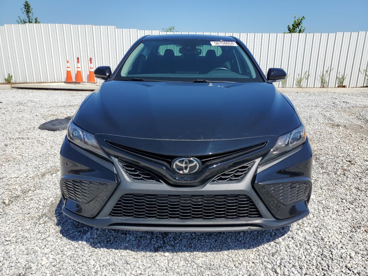 2021 Toyota Camry Se - Image 5