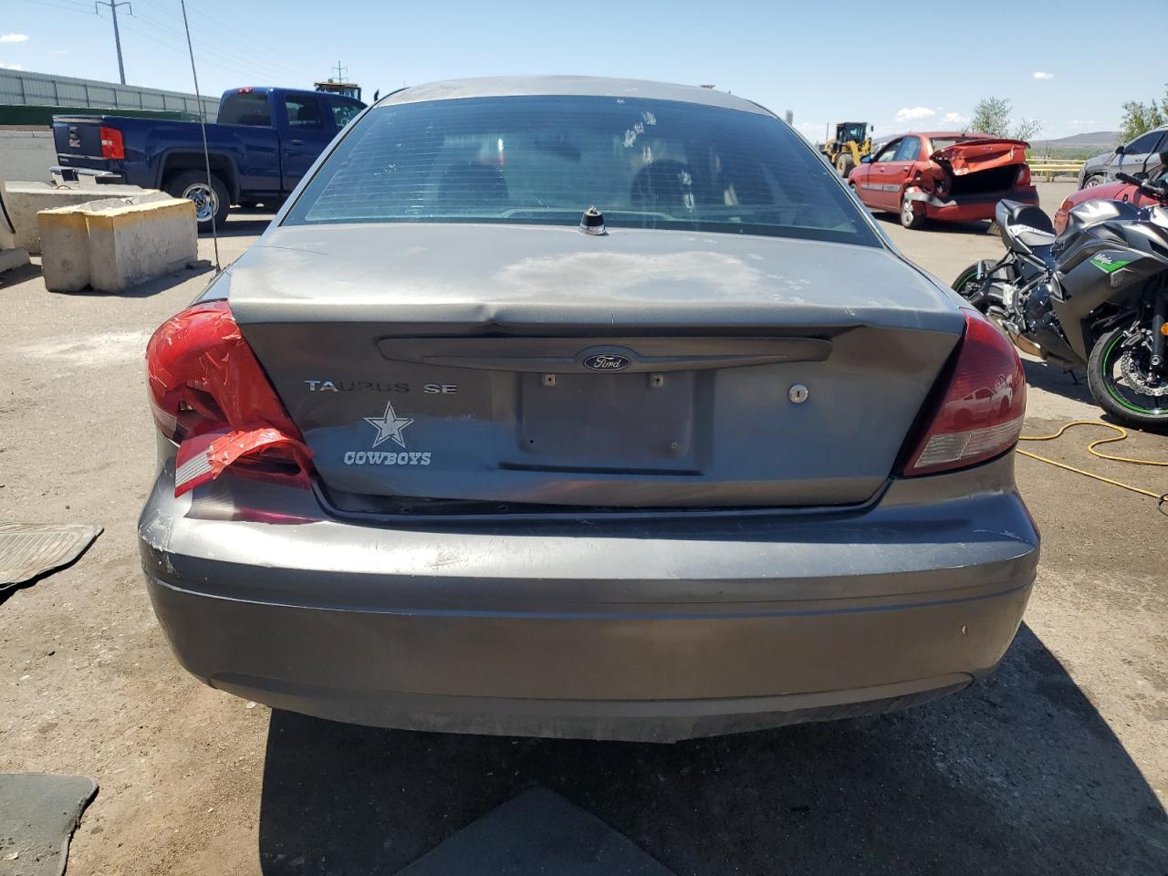 2004 Ford Taurus Se - Image 6