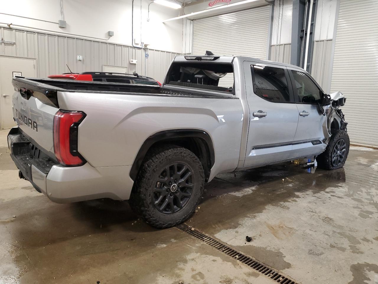 2024 Toyota Tundra Crewmax Platinum - Фото 3