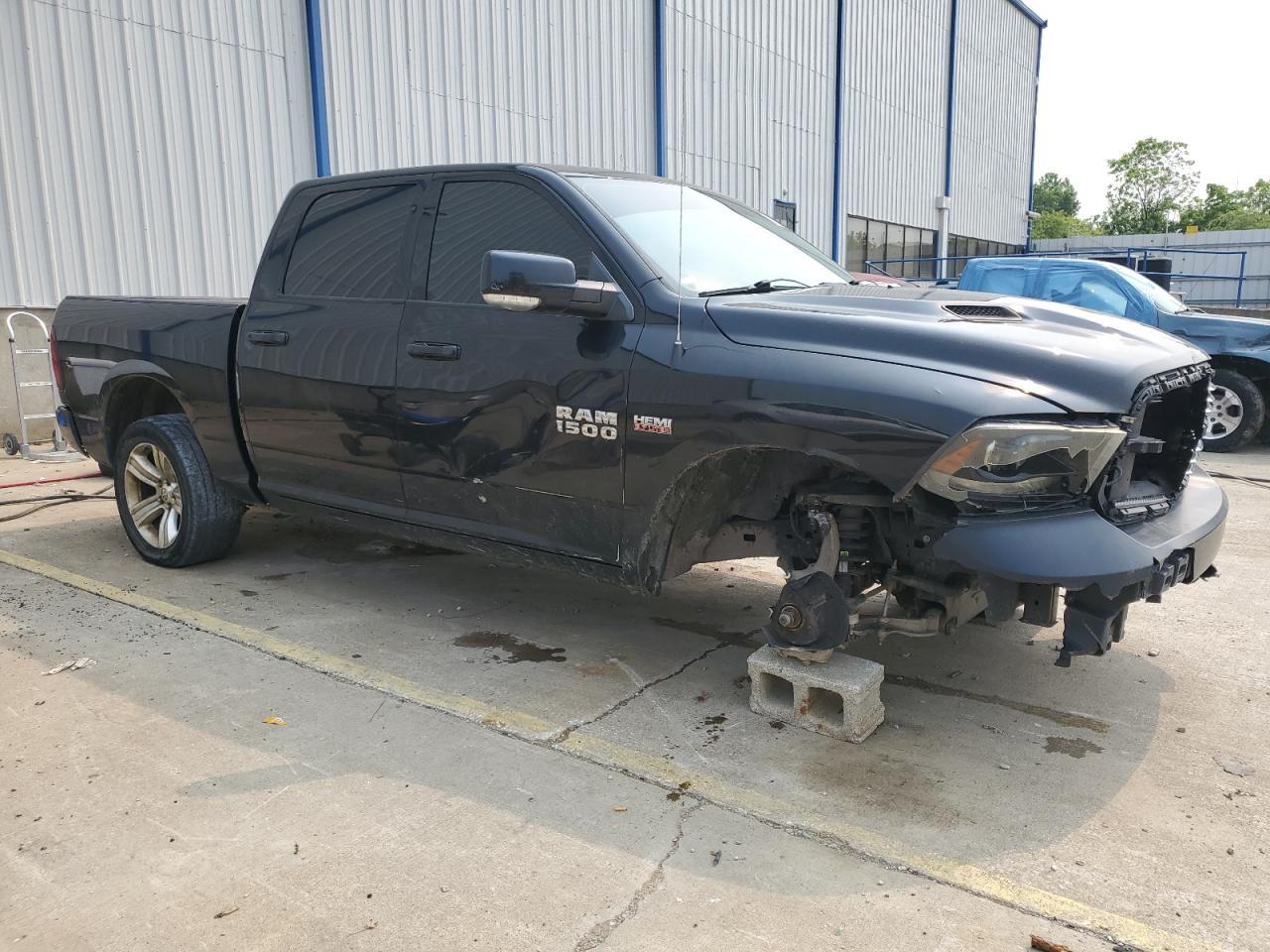 2015 Ram 1500 Sport - Image 4
