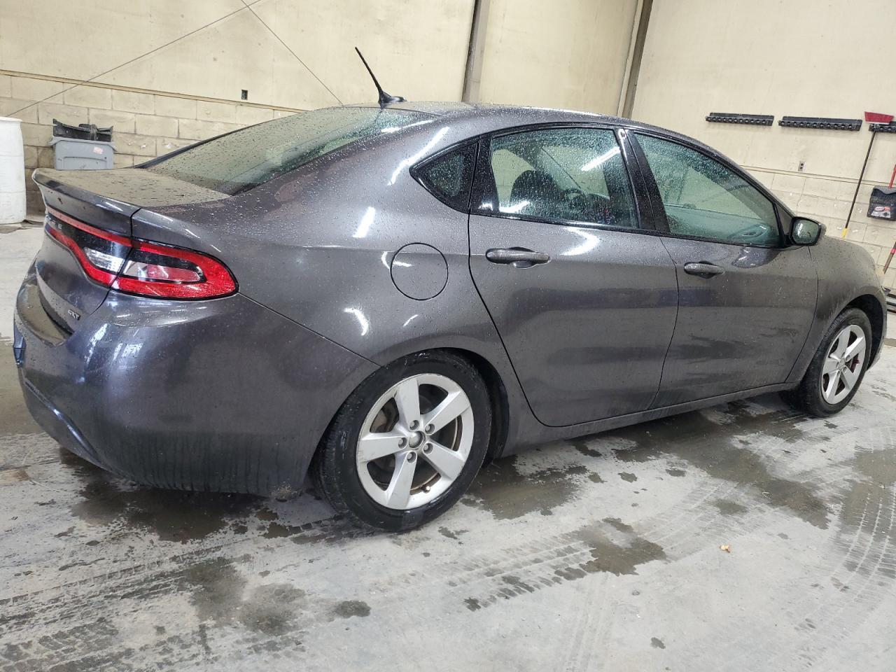 2015 Dodge Dart Sxt - Image 3