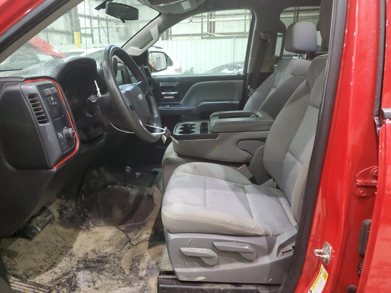 2017 Chevrolet Silverado K1500 Custom - Фото 7