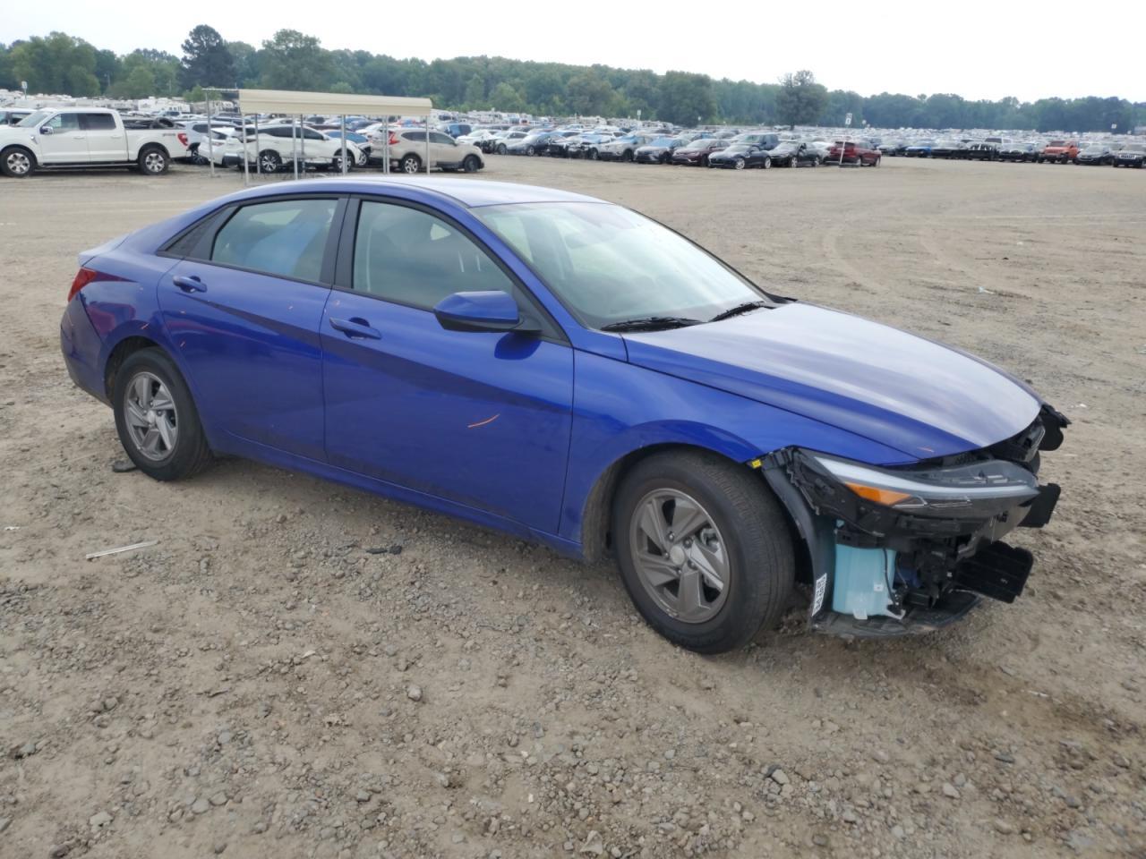2025 Hyundai Elantra Se - Фото 4