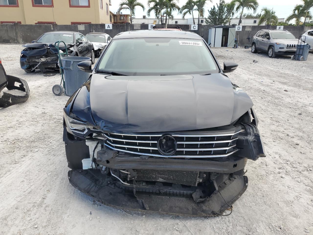 2018 Volkswagen Passat Se - Image 5