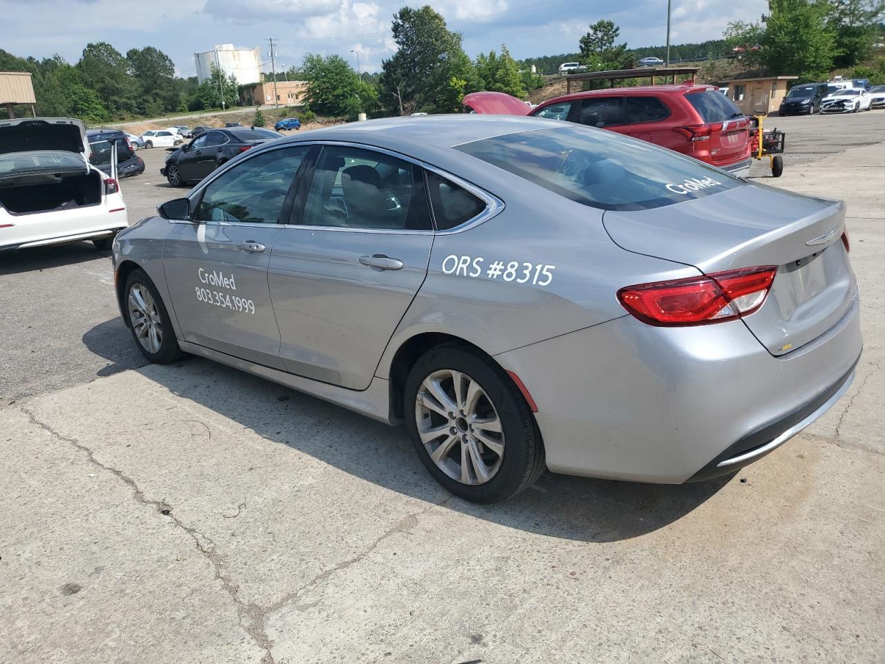 2017 Chrysler 200 Limited - Фото 2