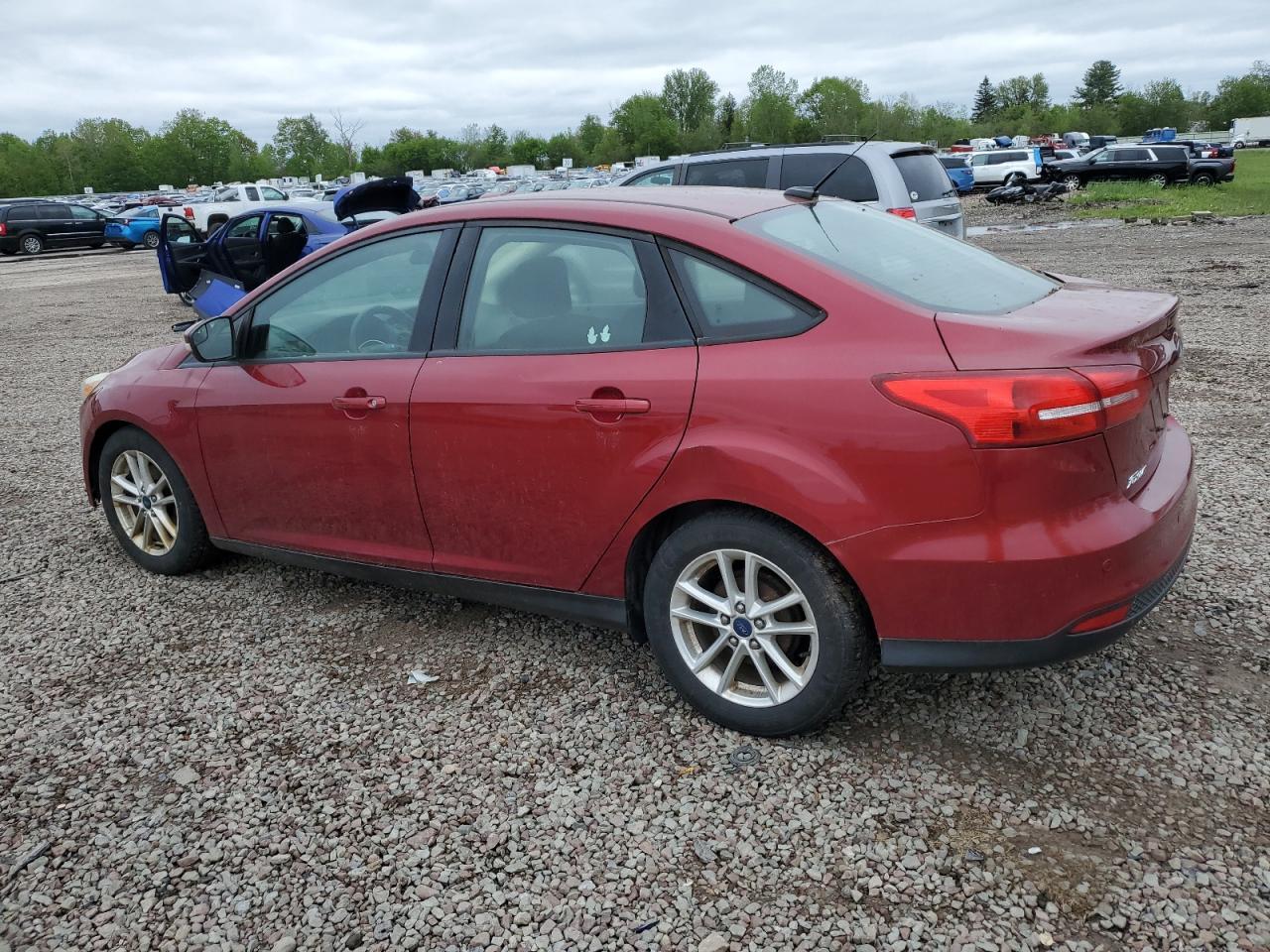 2015 Ford Focus Se - Image 2