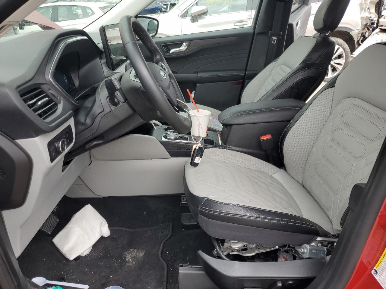 2023 Ford Escape Platinum - Фото 7
