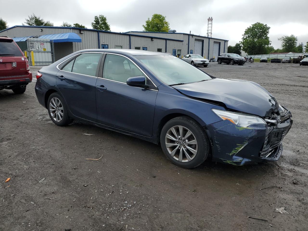 2016 Toyota Camry Le - Image 4