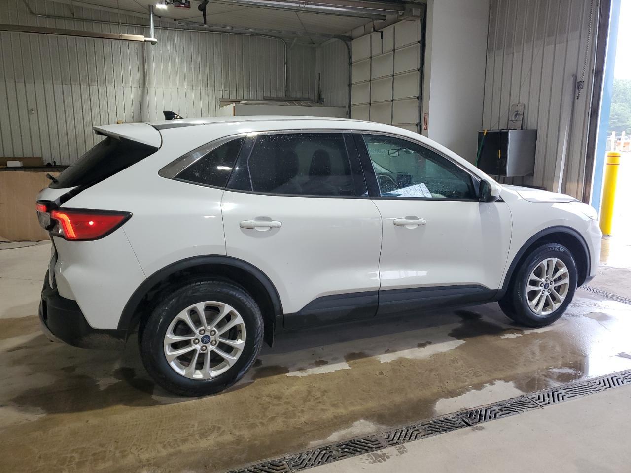 2020 Ford Escape Se - Image 3