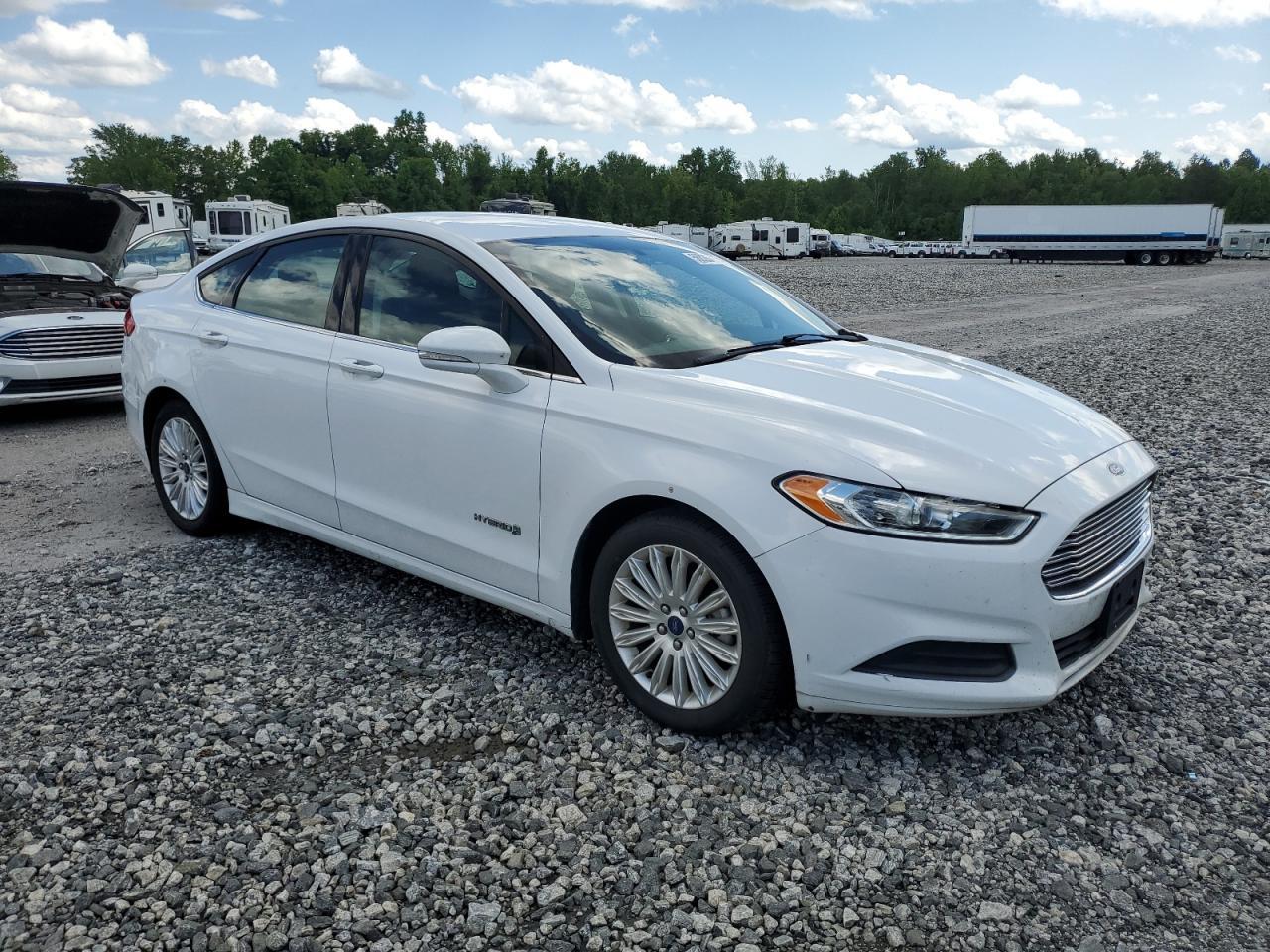 2015 Ford Fusion Se Hybrid - Фото 4