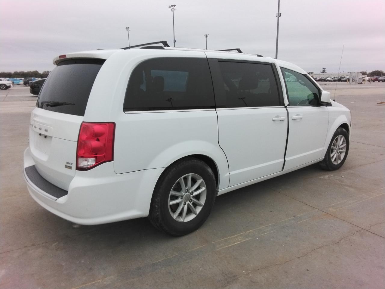 2018 Dodge Grand Caravan Sxt - Фото 3