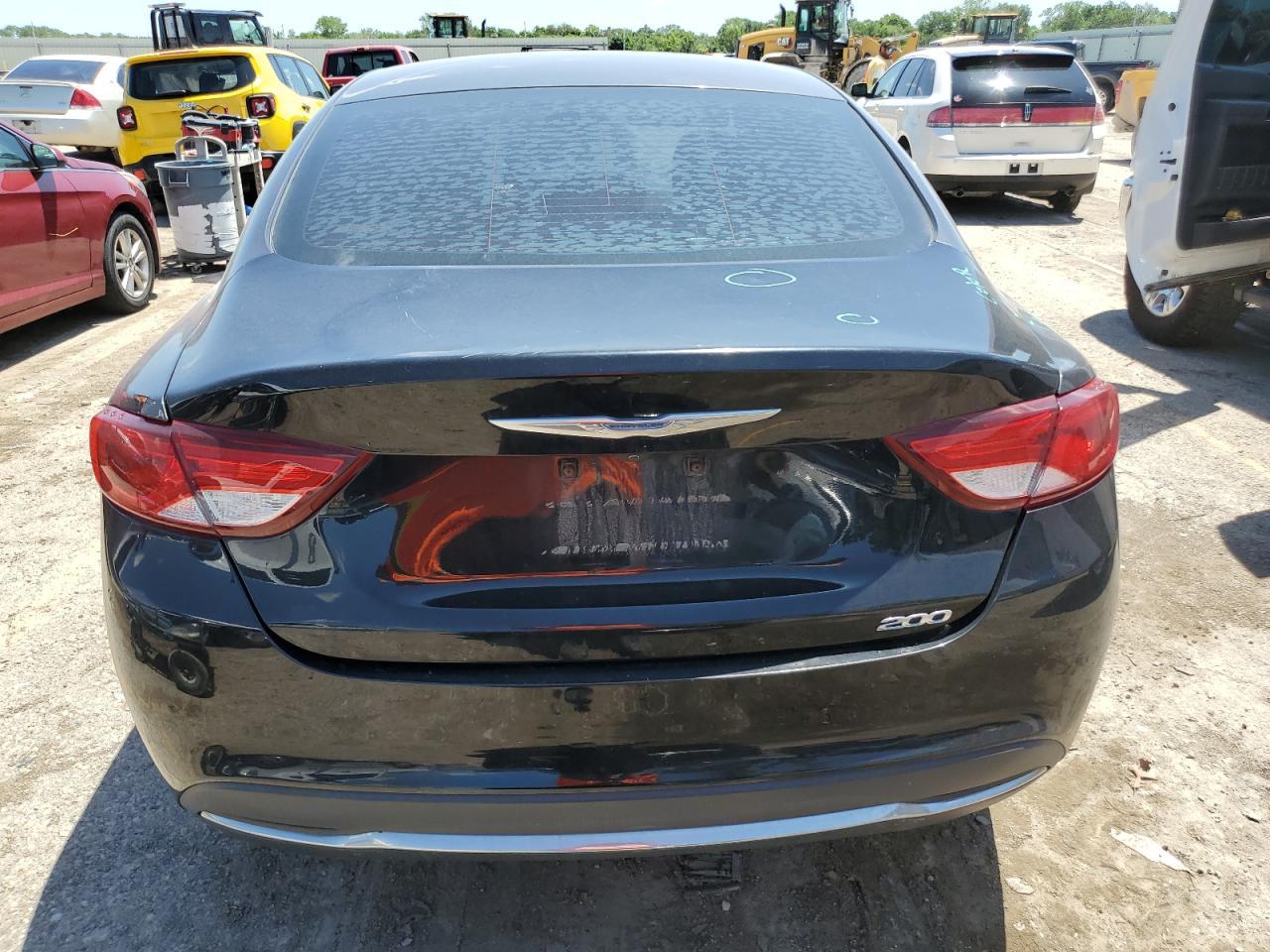 2016 Chrysler 200 Limited - Фото 6