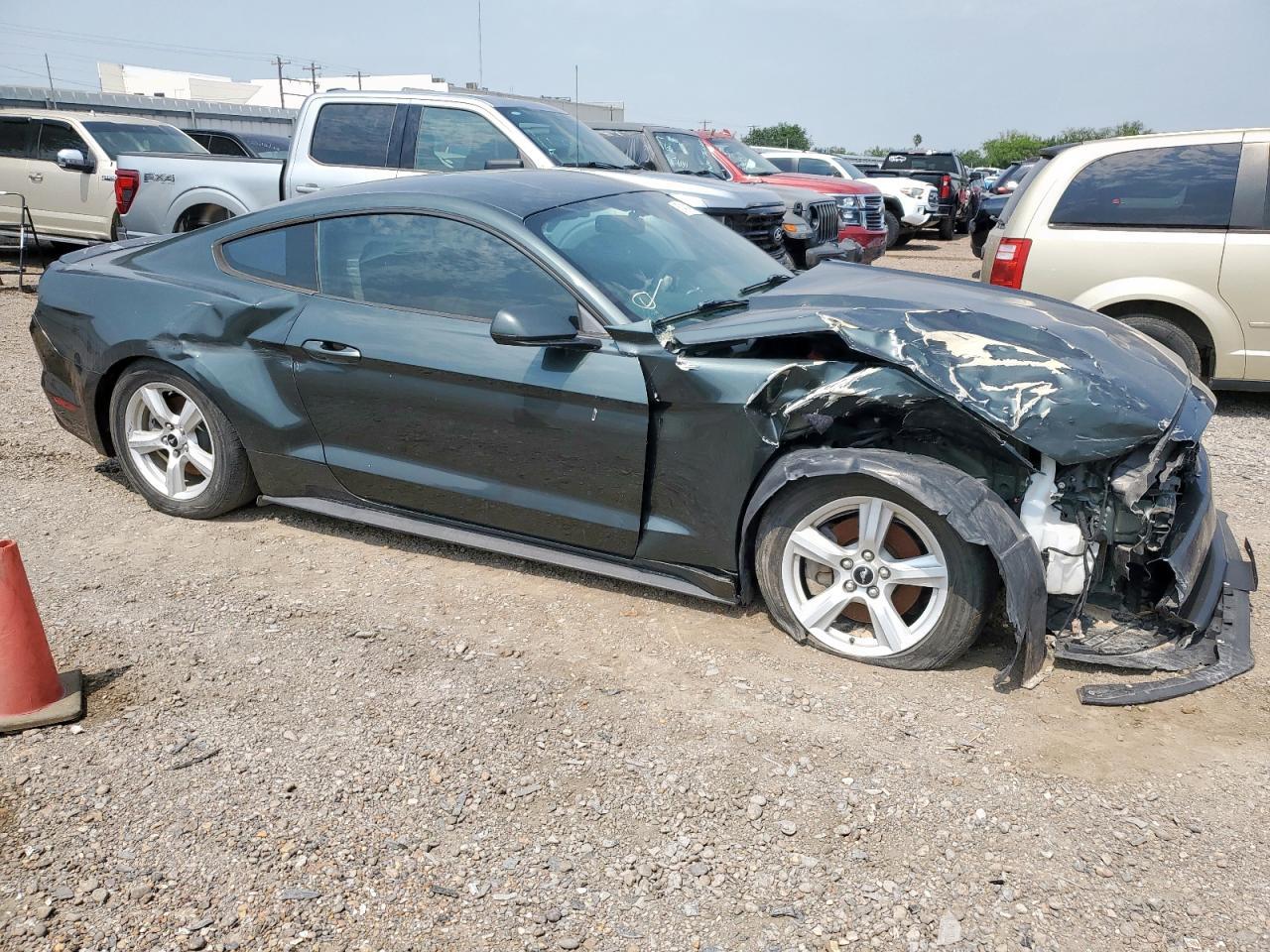 2015 Ford Mustang - Фото 4