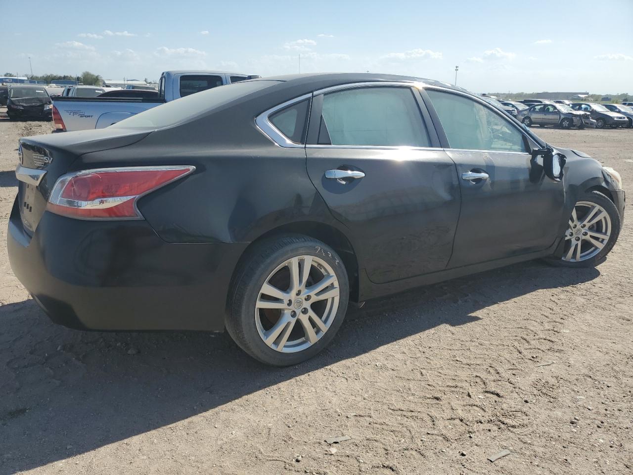 2015 Nissan Altima 3.5 Sl - Image 3