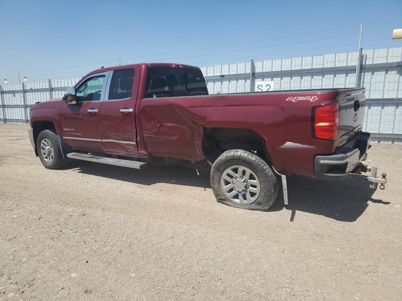 2015 Chevrolet Silverado K2500 Heavy Duty Ltz - Image 2