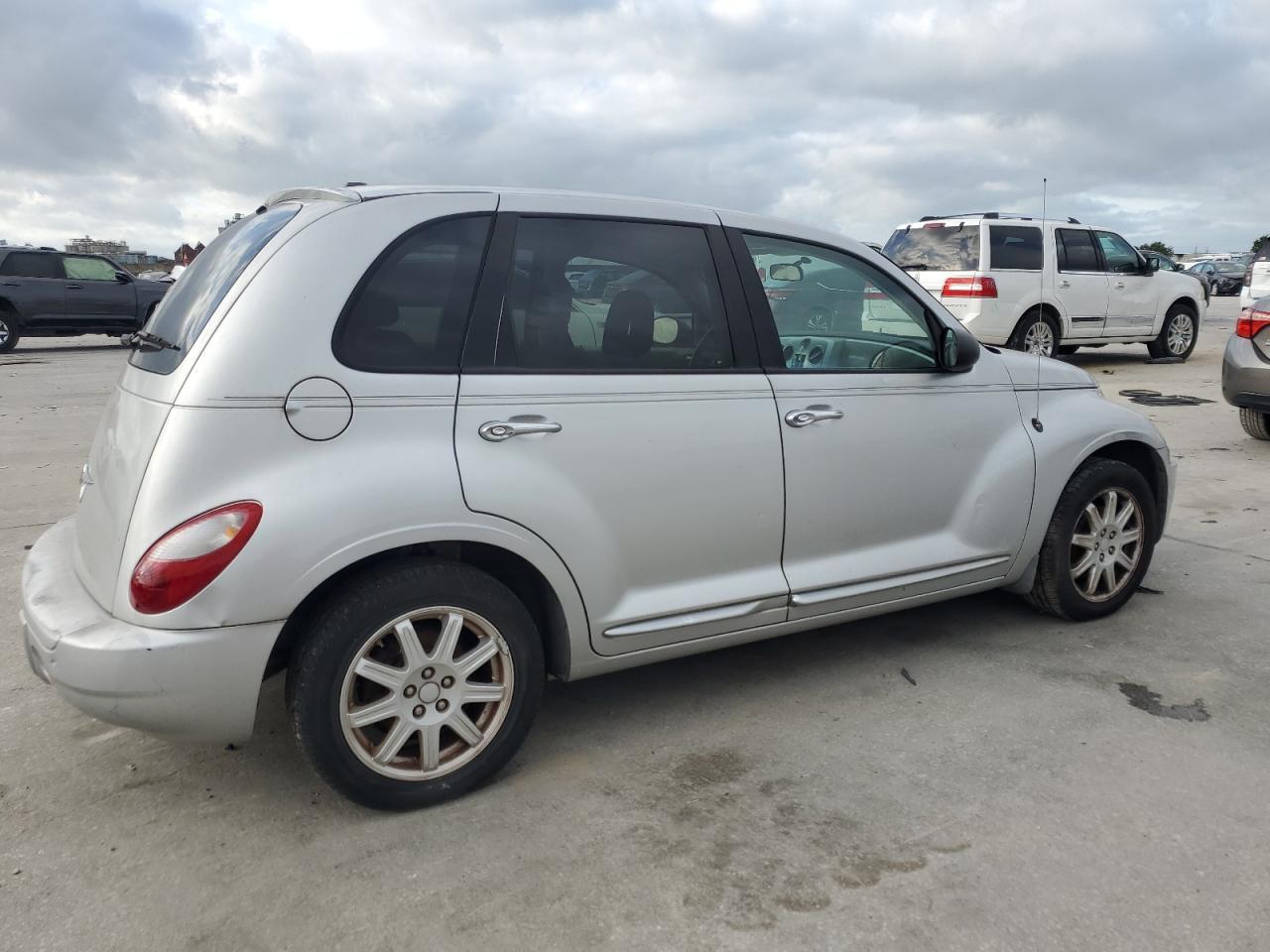 2010 Chrysler Pt Cruiser - Фото 3