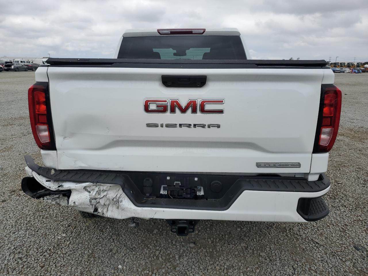 2024 GMC Sierra K1500 Elevation-L - Фото 6