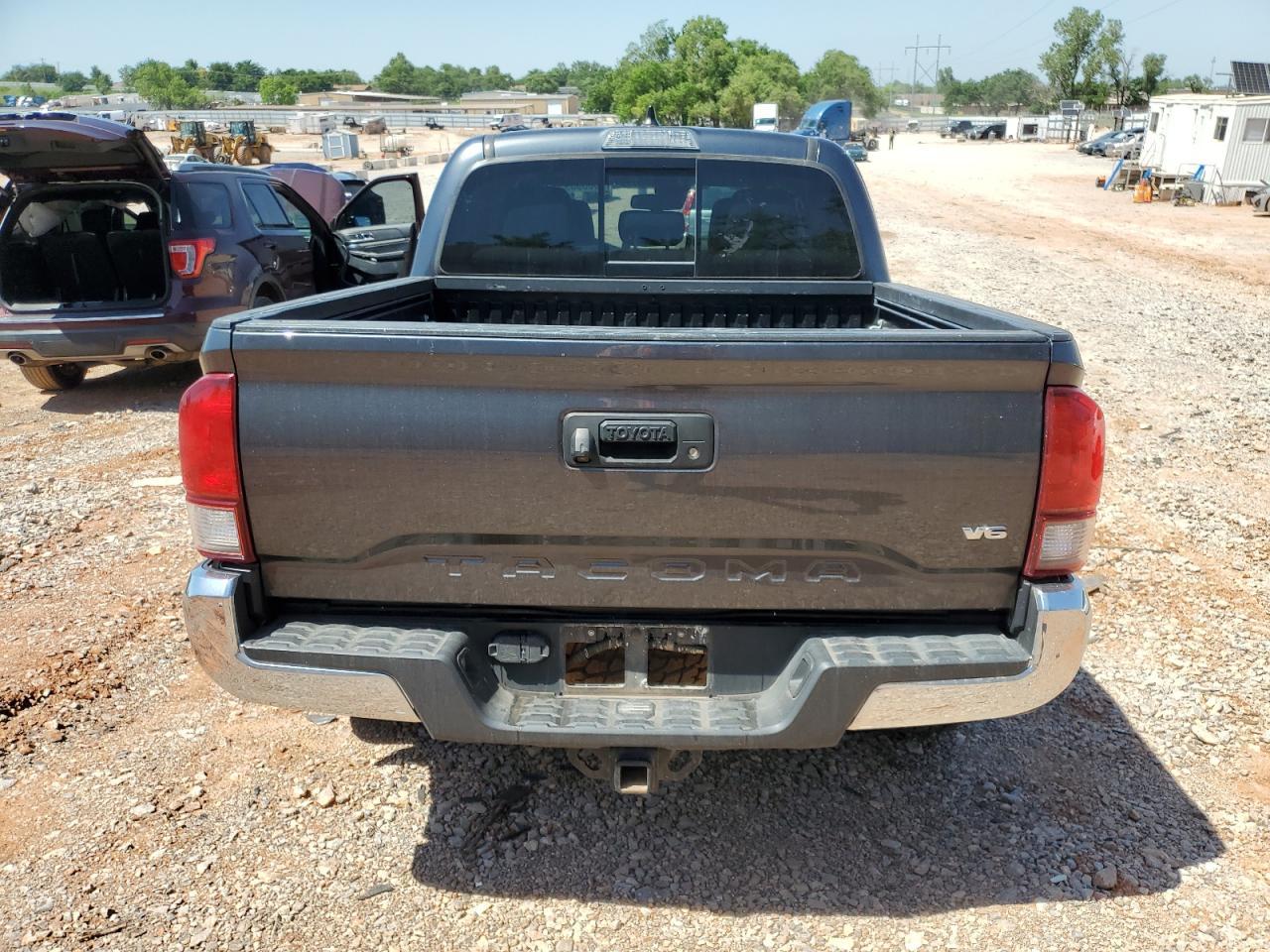 2020 Toyota Tacoma Sr5 V6 - Image 6