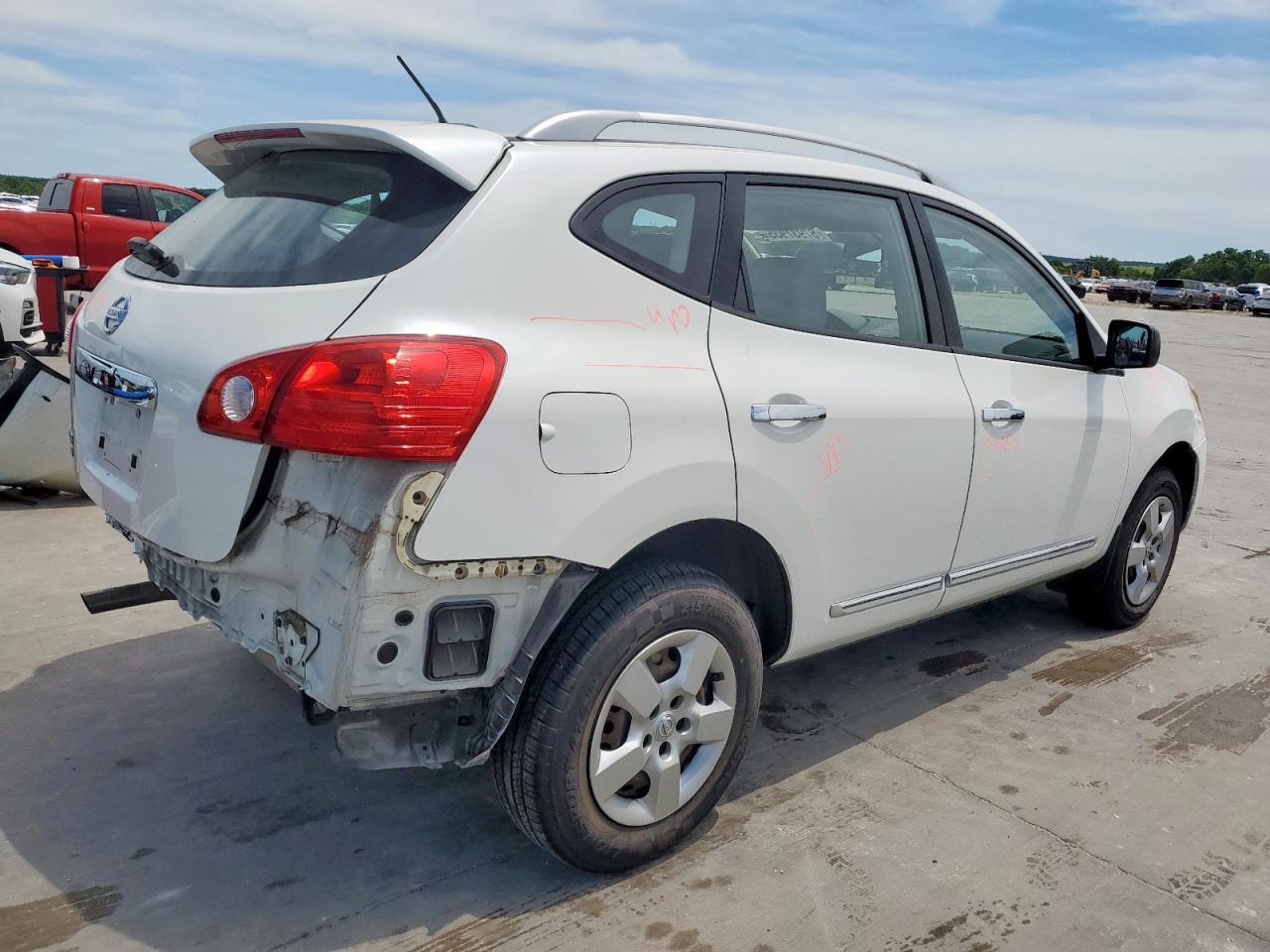 2014 Nissan Rogue Select S - Image 3