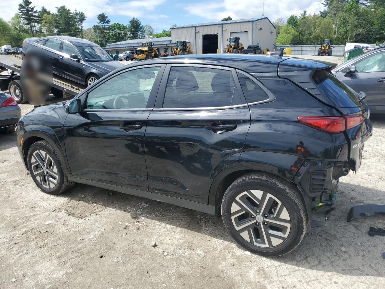 2023 Hyundai Kona Se - Image 2
