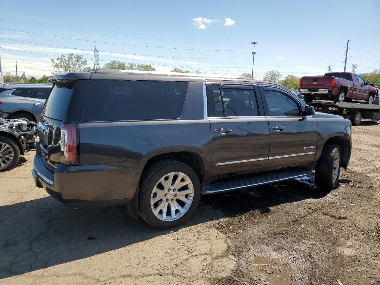 2017 GMC Yukon Xl Denali - Image 3