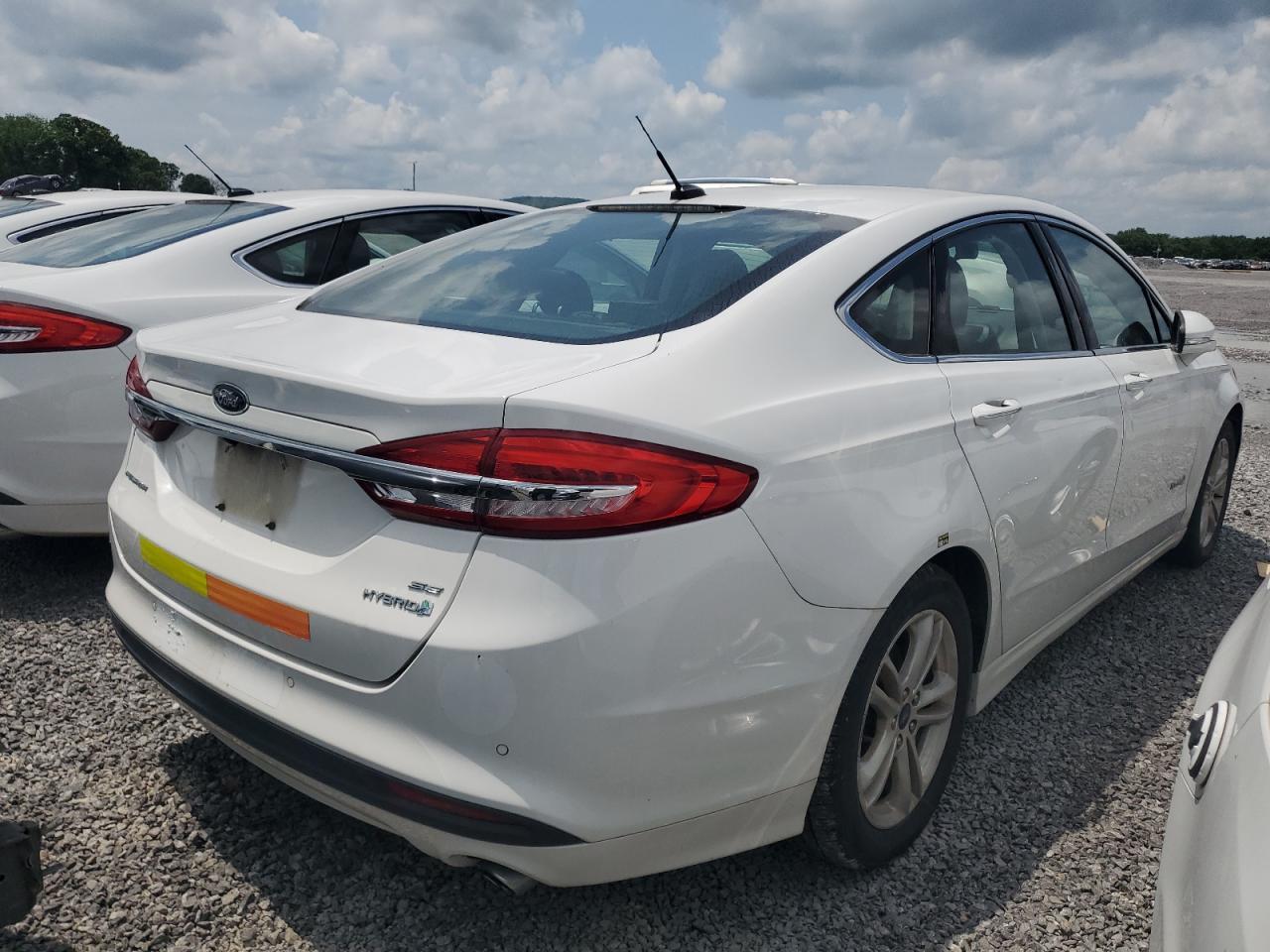 2018 Ford Fusion Se Hybrid - Image 3