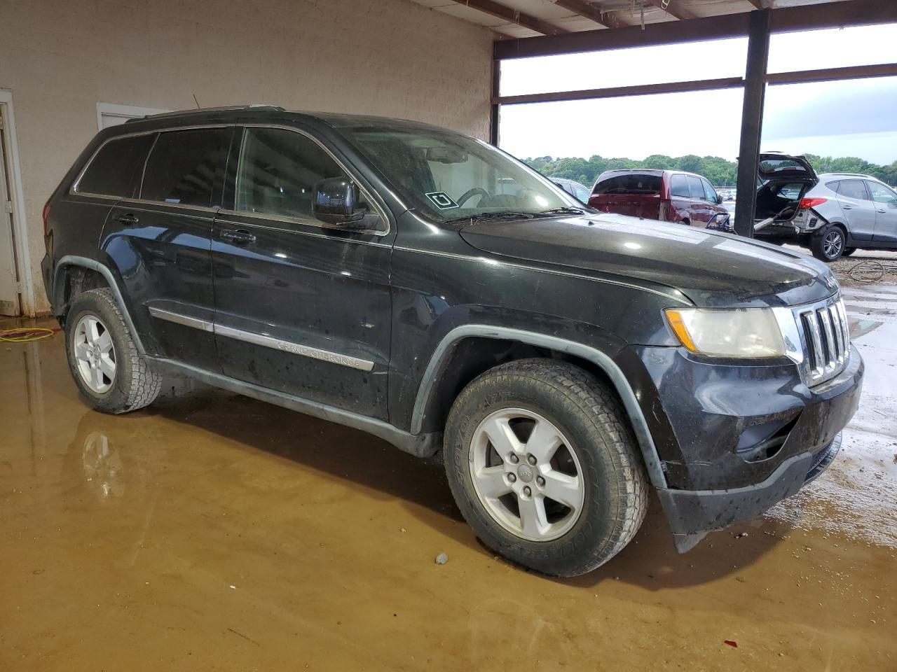 2012 Jeep Grand Cherokee Laredo - Image 4