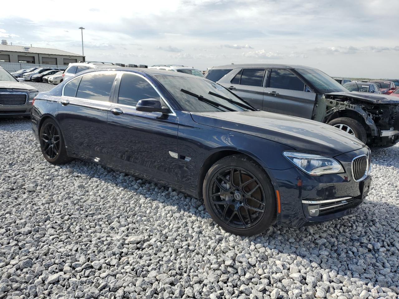 2014 BMW 750 Lxi - Фото 4