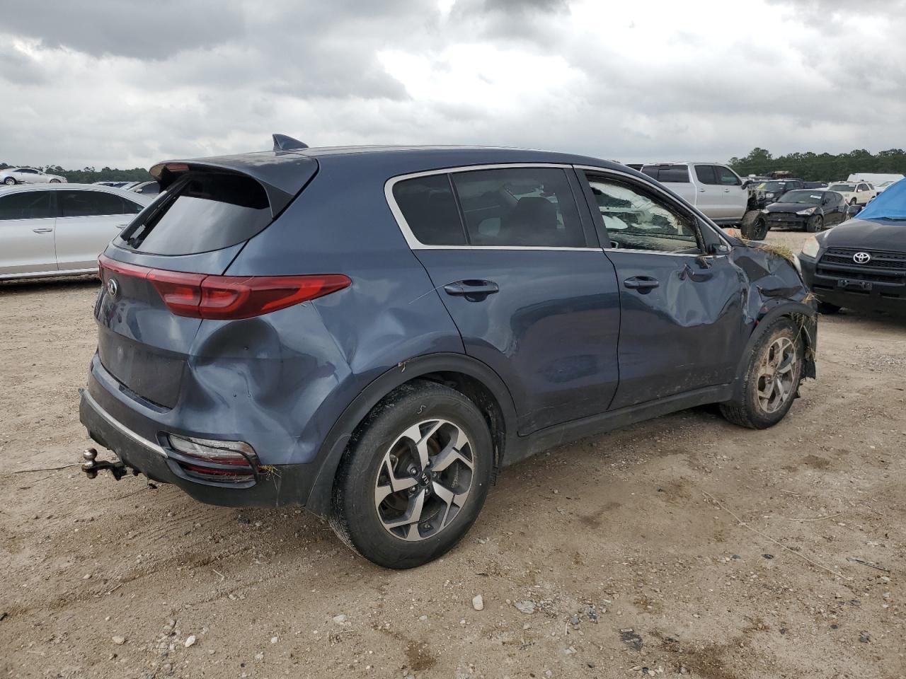 2020 Kia Sportage Lx - Image 3