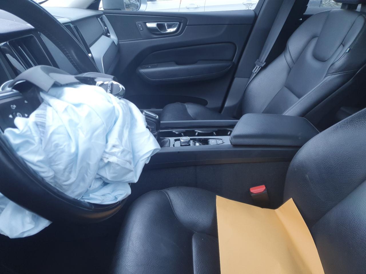 2018 Volvo Xc60 T6 Momentum - Фото 7