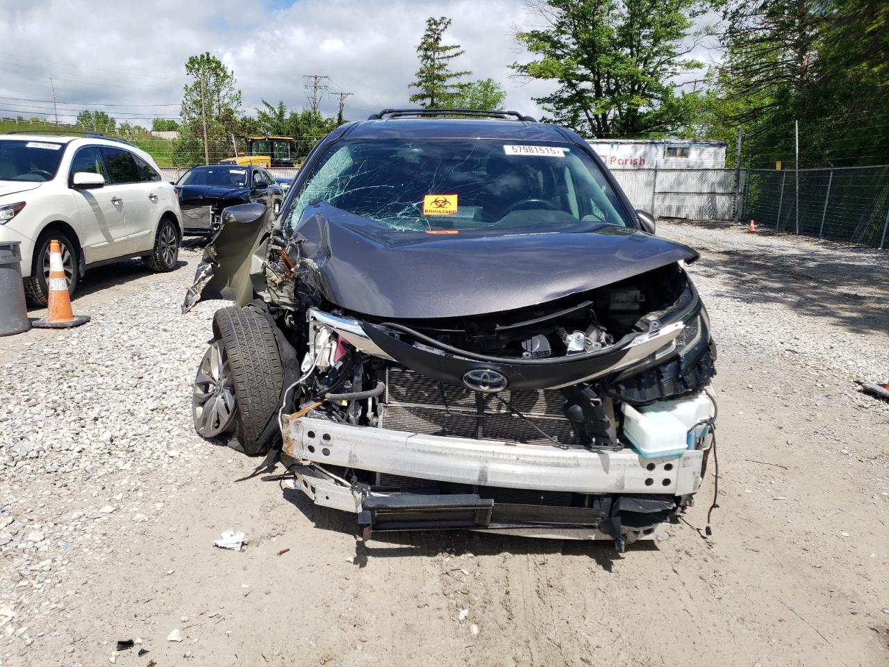 2021 Toyota Sienna Xle - Image 5