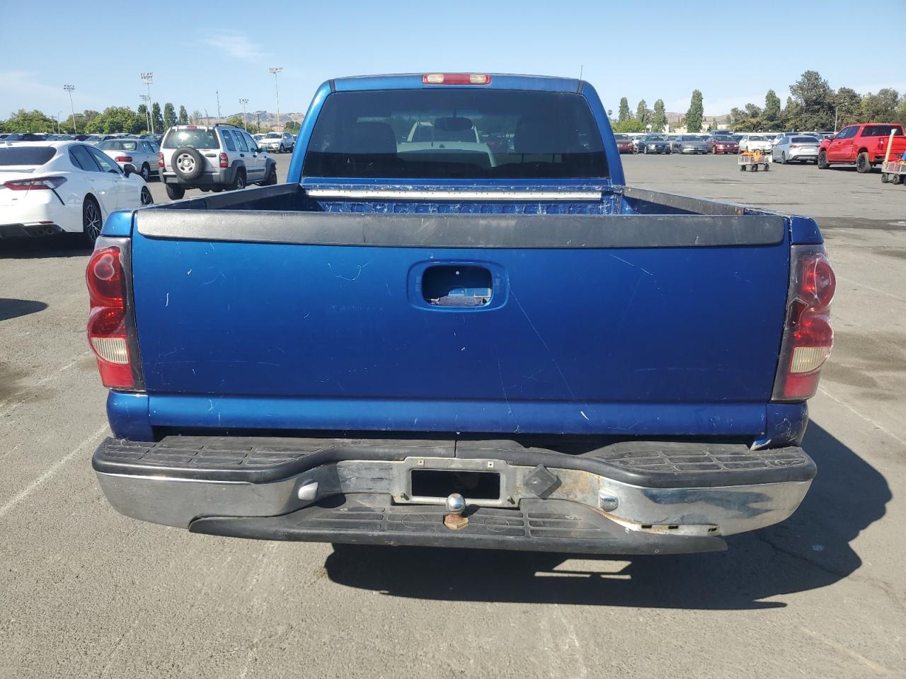 2004 Chevrolet Silverado C1500 - Image 6