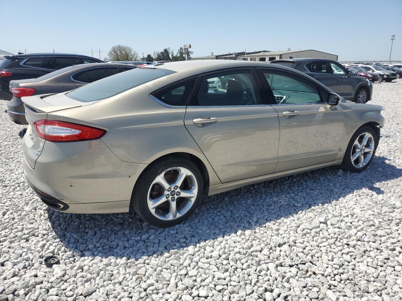 2015 Ford Fusion Se - Фото 3