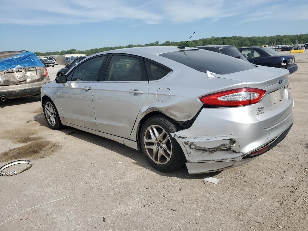 2016 Ford Fusion Se - Фото 2