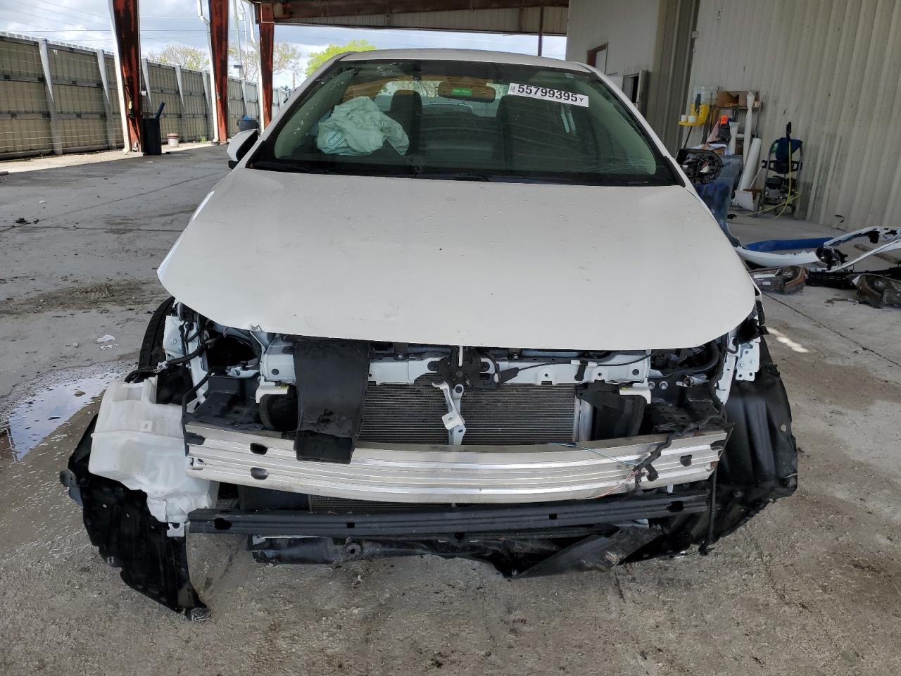 2022 Toyota Corolla Le - Image 5