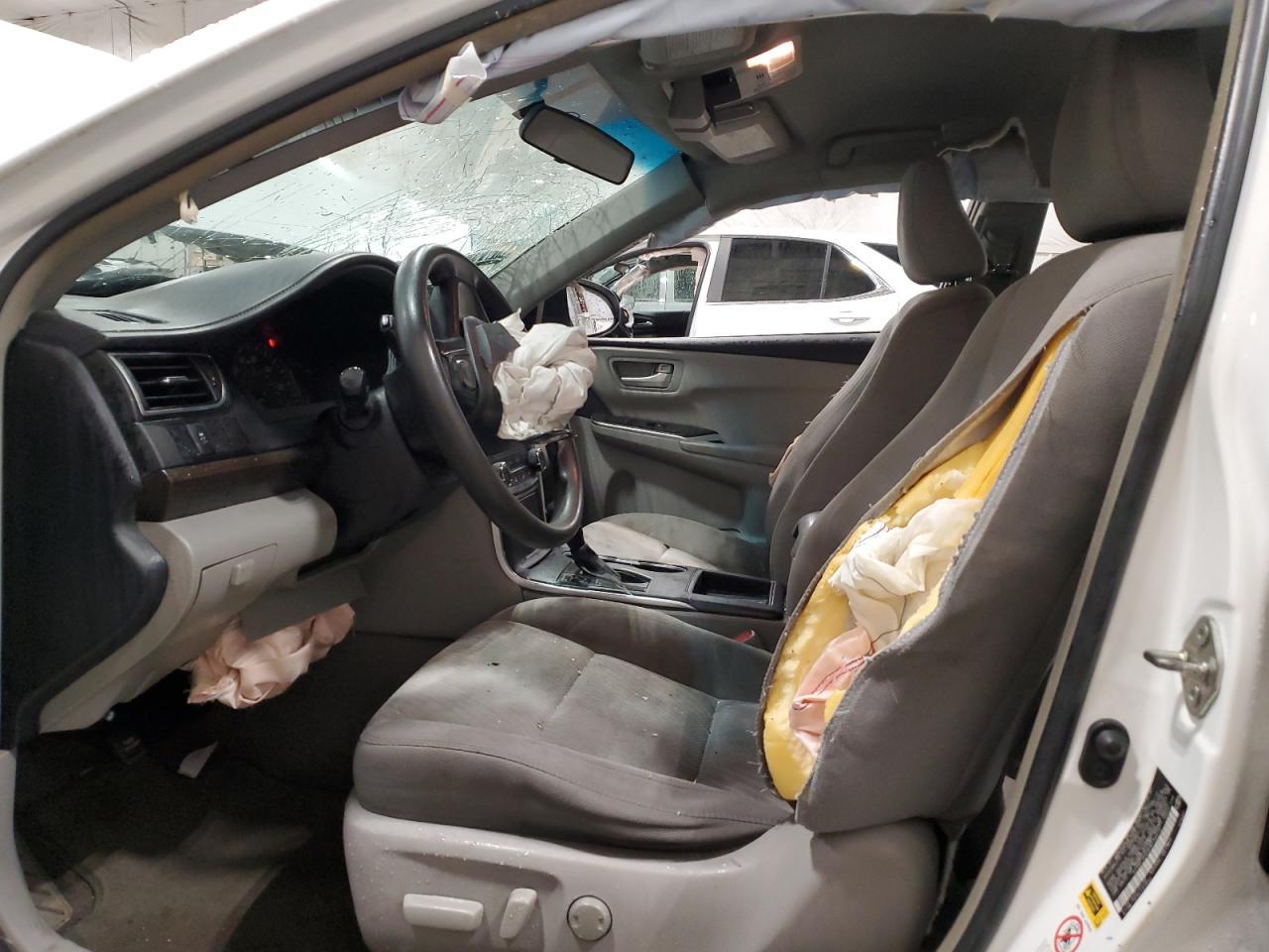 2015 Toyota Camry Le - Фото 7