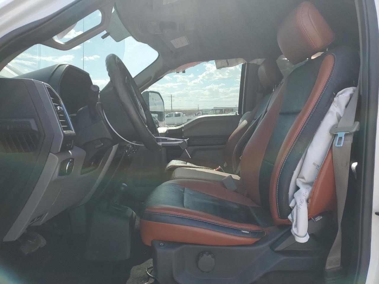 2019 Ford F350 Super Duty - Фото 7