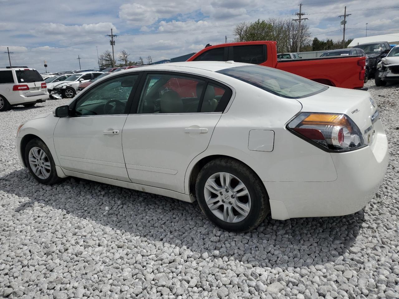 2012 Nissan Altima Base - Фото 2