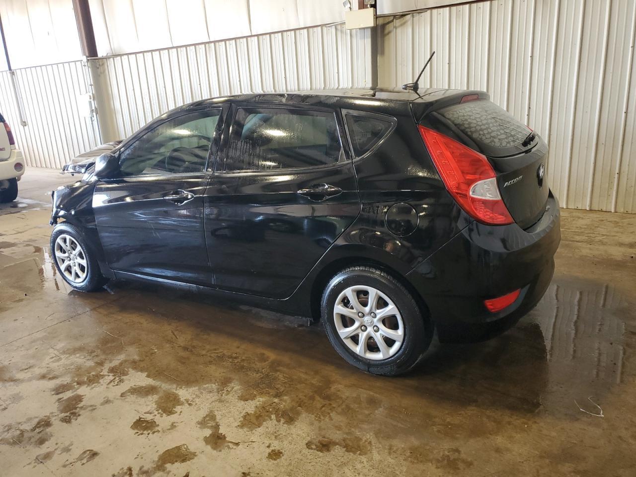 2012 Hyundai Accent Gls - Image 2