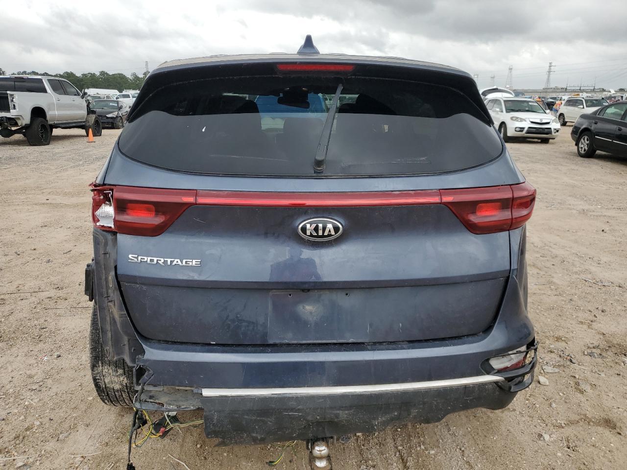 2020 Kia Sportage Lx - Image 6