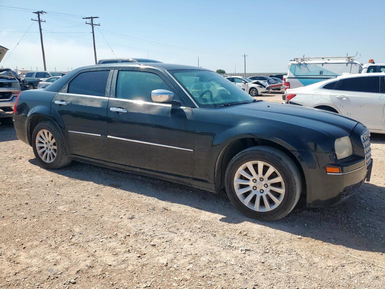 2010 Chrysler 300 Touring - Image 4
