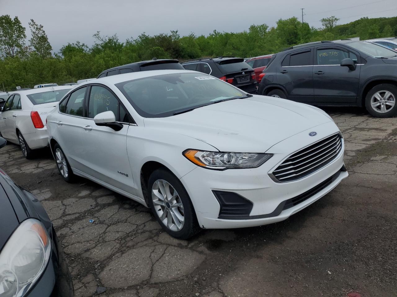 2019 Ford Fusion Se - Фото 4